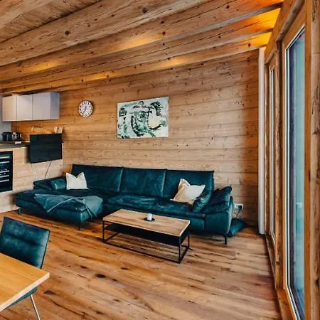 Planai Mit Dachstein Blick *